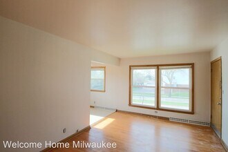 9101 W Morgan Ave in Milwaukee, WI - Building Photo - Building Photo