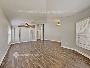 1882 Sun Gazer Dr in Rockledge, FL - Foto de edificio - Building Photo