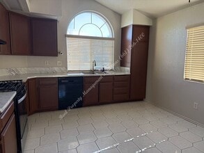 1311 Langhorn St in Lancaster, CA - Building Photo - Building Photo