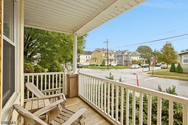 166 Franklin Ave in Hawthorne, NJ - Building Photo - Building Photo