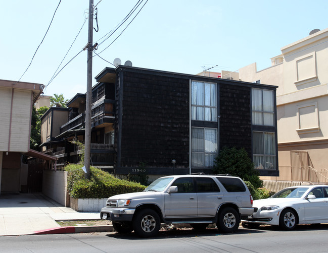 11340 Iowa Ave in Los Angeles, CA - Building Photo - Building Photo