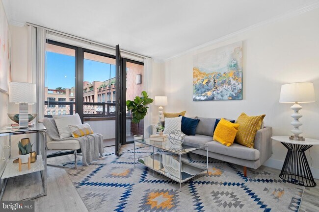 631 D St NW, Unit 1136 in Washington, DC - Building Photo - Building Photo