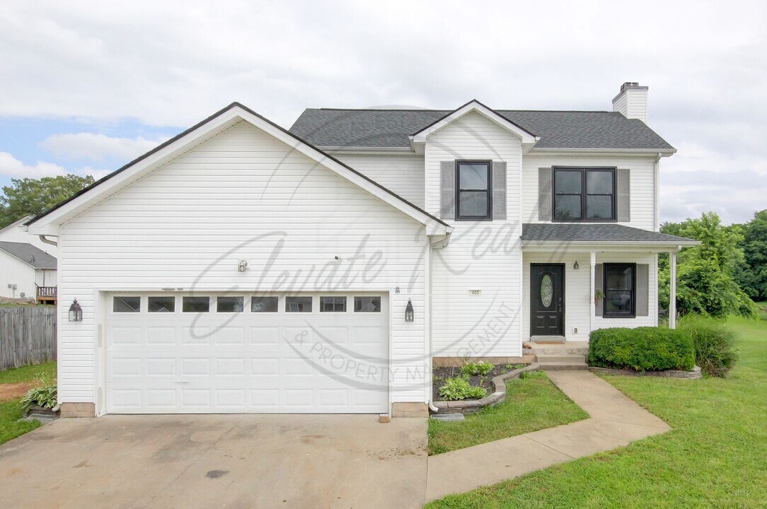 403 Athena Dr in Clarksville, TN - Building Photo