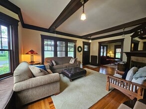 33 Theodore St in Newington, CT - Building Photo - Building Photo