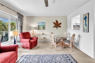 2501 N Ocean Blvd in Pompano Beach, FL - Building Photo