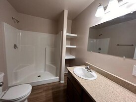 190 E Commerce Way in Libby, MT - Building Photo