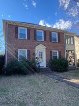 3856 Brook Rd in Richmond, VA - Building Photo