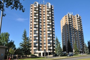 Glenmore Gardens Towers in Calgary, AB - Foto de edificio - Building Photo