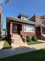 2107 S 59th Ct in Cicero, IL - Building Photo