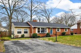611 Center Dr in Severna Park, MD - Building Photo - Building Photo