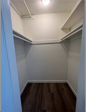 802 N West Knoll Dr in West Hollywood, CA - Foto de edificio - Building Photo