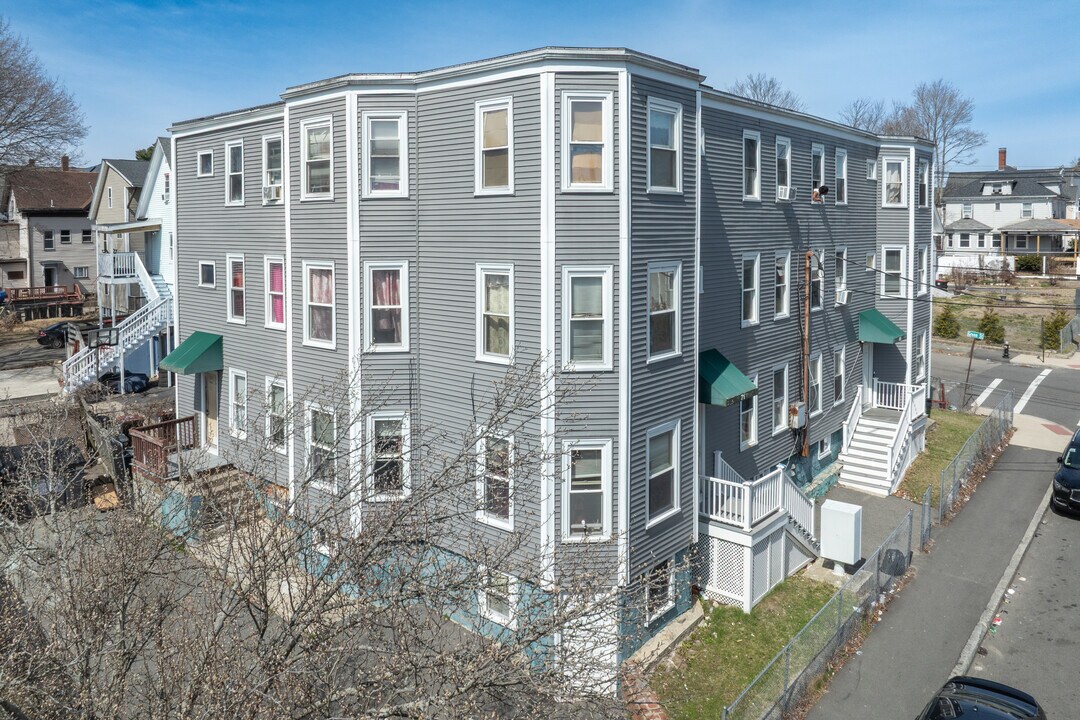 69-71 Newbury St in Brockton, MA - Building Photo