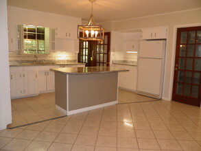 212 Priscilla Dr in Fort Walton Beach, FL - Building Photo - Building Photo