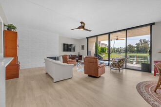 910 Island Dr in Rancho Mirage, CA - Building Photo - Building Photo