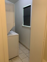 515 Pecan Grove Rd, Unit B in Austin, TX - Building Photo - Building Photo