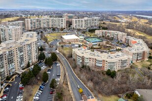The Riverview at Lansdowne Woods Condominium in Leesburg, VA - Building Photo