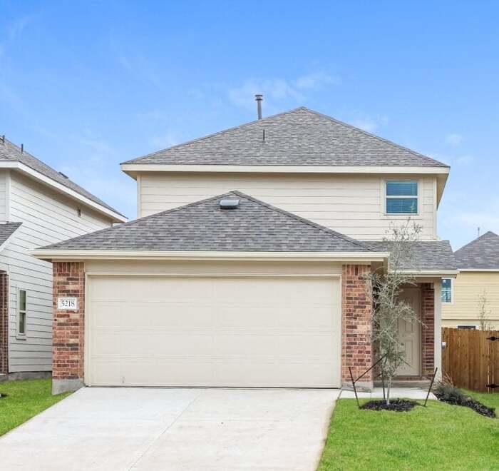 5218 Jade Crossing in San Antonio, TX - Building Photo