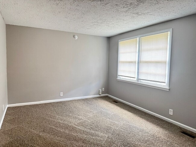 2213 Glory Dr in Clarksville, TN - Building Photo - Building Photo