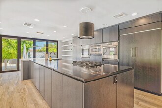 12 Sussex Ct in Rancho Mirage, CA - Building Photo - Building Photo