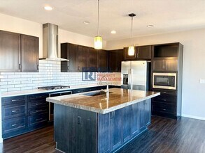 14381 Mosaic Ave in Parker, CO - Building Photo - Building Photo