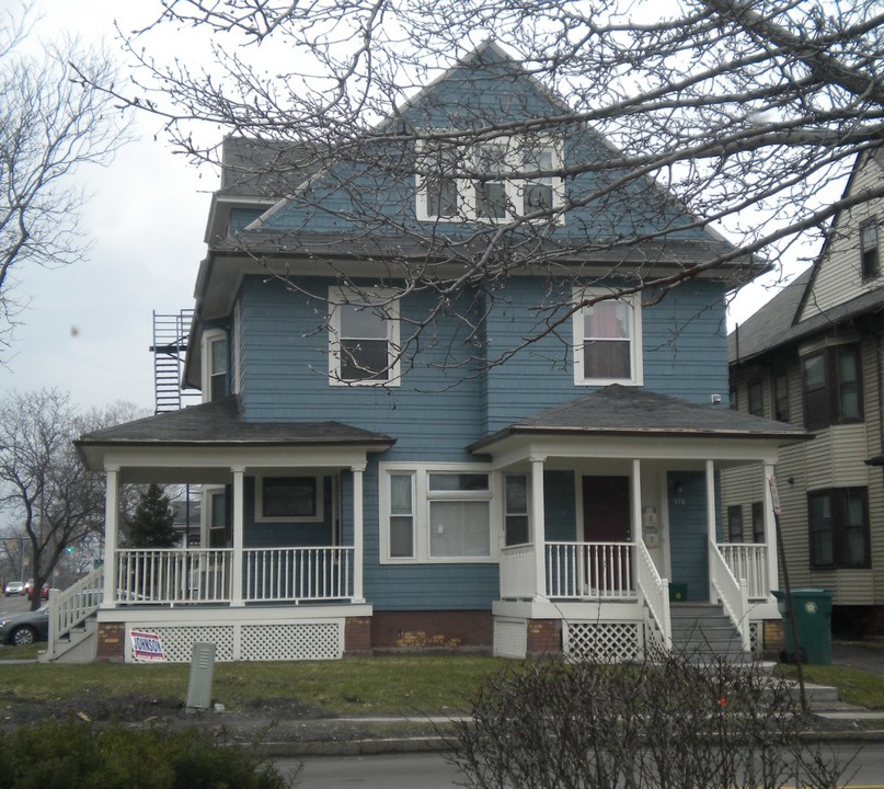 378 Alexander St, Unit 1 in Rochester, NY - Building Photo