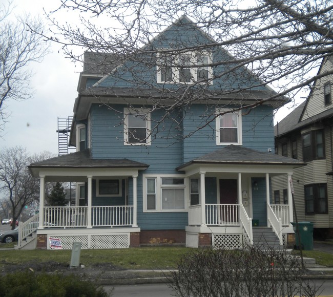 378 Alexander St, Unit 1