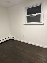 271 Louis Ave in South Floral Park, NY - Foto de edificio - Building Photo