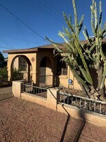 601 N Swan Rd in Tucson, AZ - Building Photo