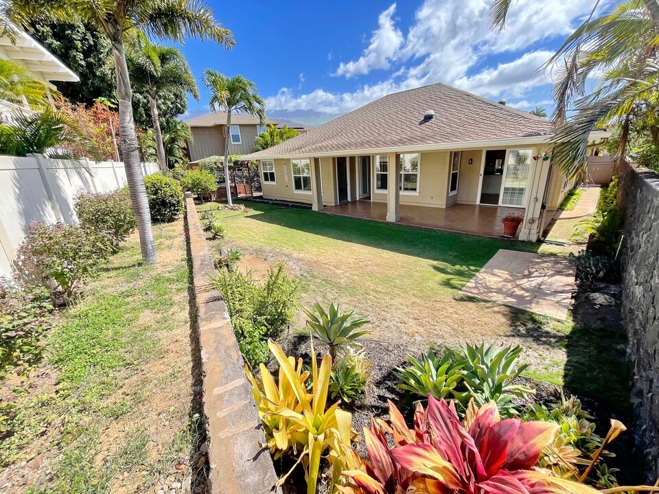 12 Lio Poelle Pl in Kihei, HI - Foto de edificio