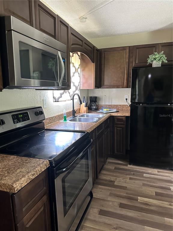 5150 Santos Rd in Kissimmee, FL - Building Photo - Building Photo