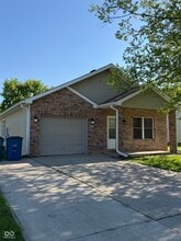 928 Golden Ct in Greencastle, IN - Building Photo - Building Photo