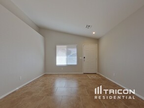 2030 N 108th Dr in Avondale, AZ - Building Photo - Building Photo