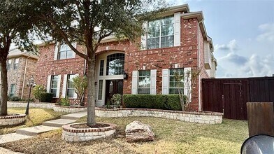 1256 Logan Dr in Lewisville, TX - Foto de edificio - Building Photo