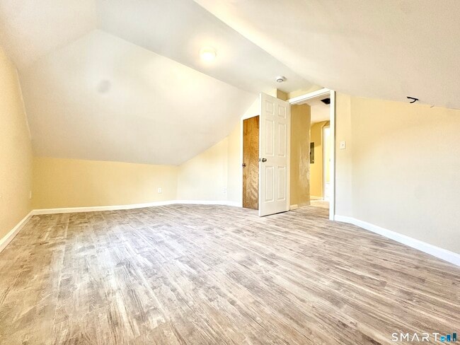 129-131 Highland Ave in Waterbury, CT - Building Photo - Building Photo