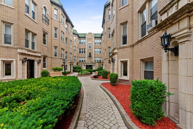 4225 N Paulina St in Chicago, IL - Building Photo - Building Photo