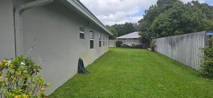 288 NW 89th Ave in Coral Springs, FL - Building Photo - Building Photo
