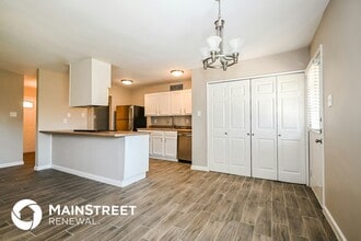 308 Rockcrest Dr in Mesquite, TX - Foto de edificio - Building Photo