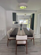 2710 Grant St in Hollywood, FL - Building Photo - Building Photo