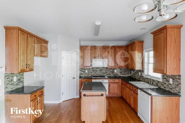 1002 Andover Dr in Hoschton, GA - Building Photo - Building Photo