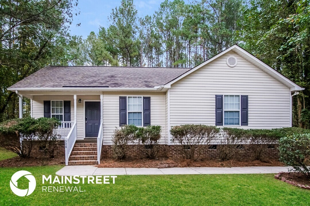 308 Spaniel Ln in Clayton, NC - Building Photo