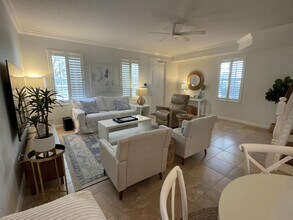 2857 E Community Dr in Jupiter, FL - Building Photo - Building Photo