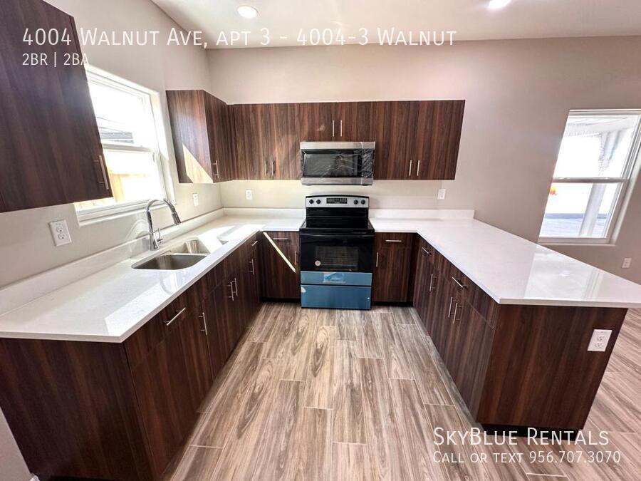 4004 Walnut Ave in McAllen, TX - Building Photo