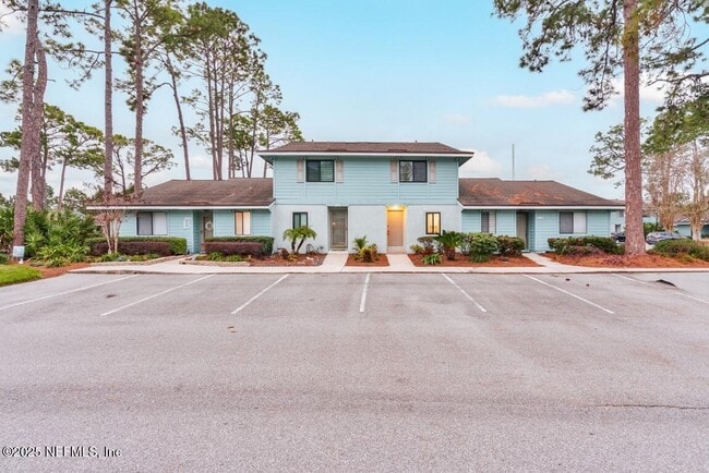 1503 Marsh Cove Ln in Palm Valley, FL - Foto de edificio - Building Photo