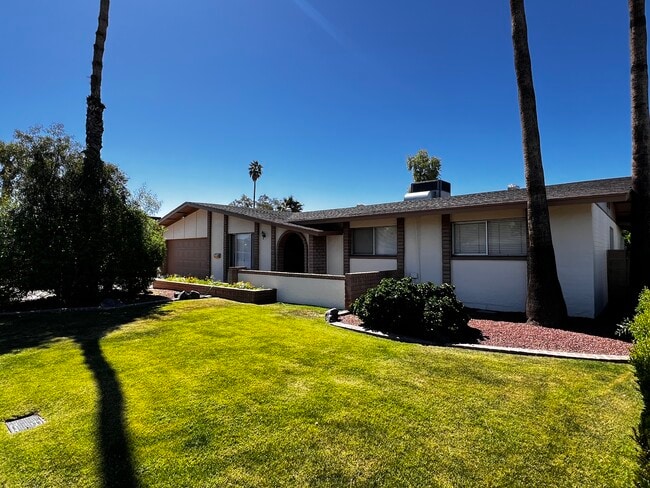 property at 2131 E Palmcroft Dr