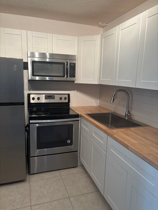 289 Andover L in West Palm Beach, FL - Building Photo