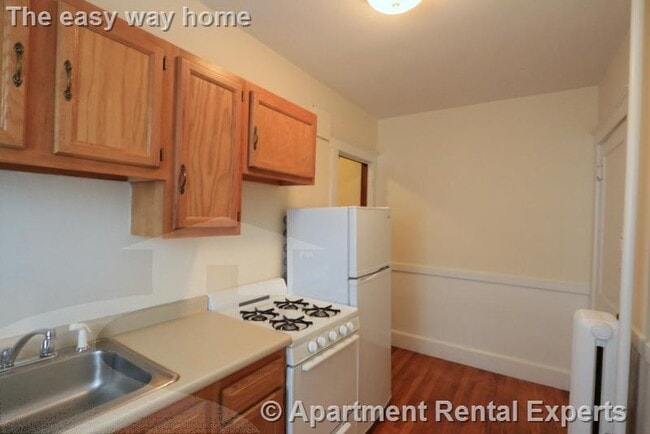 156-158 Summer St Unit #104 in Somerville, MA - Building Photo - Building Photo