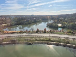 5885 Forest View Rd in Lisle, IL - Building Photo - Building Photo