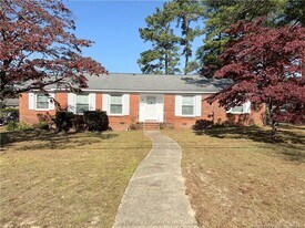 601 Helen St in Fayetteville, NC - Building Photo