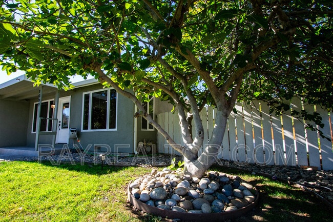 property at 1099 Bradford Dr