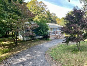 200 Belvedere Rd in Beacon, NY - Building Photo - Building Photo